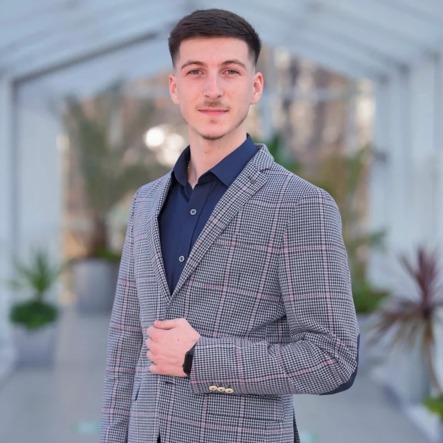 cf43b750-13b8-4bb3-81de-e4cf6e2771fb